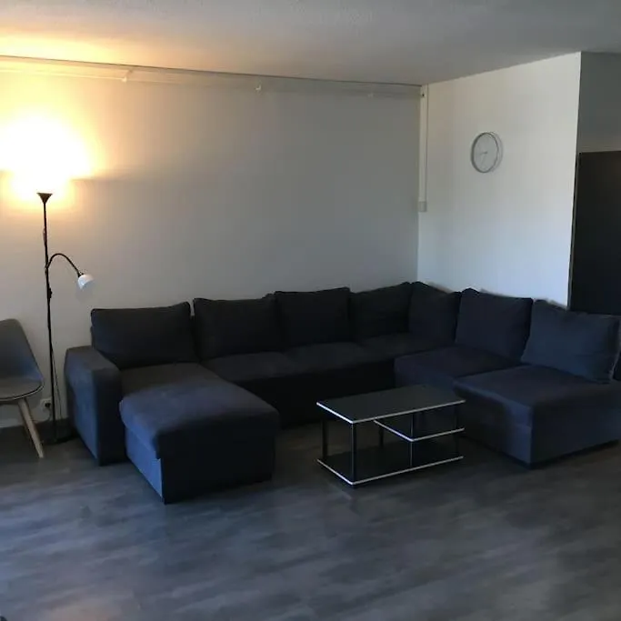 Flc - Vaste T3- 2 Bedrooms - Ascenseur-Parking -7 Guests Marseille France