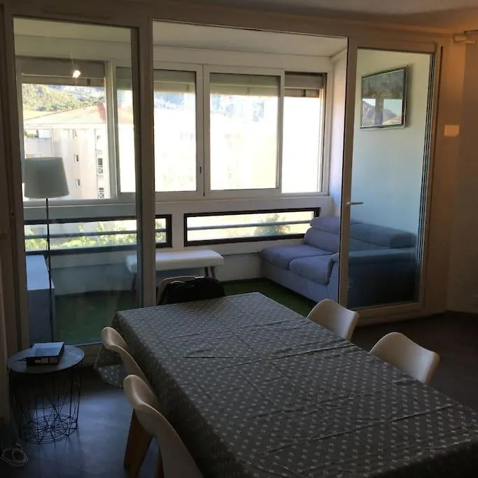 Apartment Flc - Vaste T3- 2 Bedrooms - Ascenseur-Parking -7 Guests Marseille France