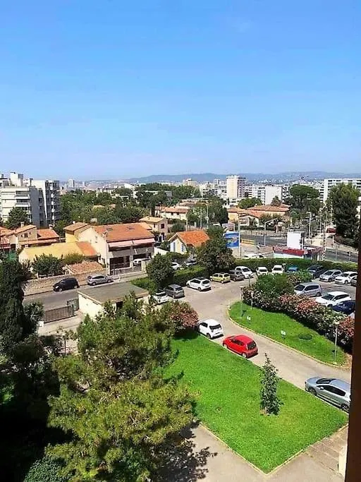 Flc - Vaste T3- 2 Bedrooms - Ascenseur-Parking -7 Guests Marseille 0*,  France